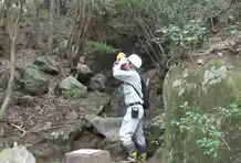 道路点検調査
（崩壊地の規模をレーザーで計測中）